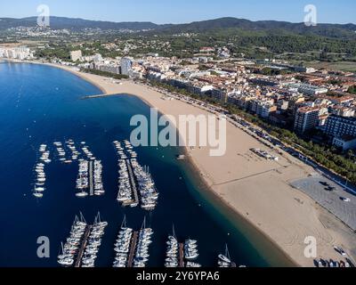 Großer Strand von Palamós (Platja Gran), Girona, Katalonien, Spanien Stockfoto