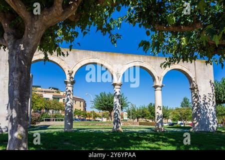 Überreste des alten Kreuzgangs der Augustiner von Palamós (Kapelle unserer Lieben Frau von Gnade), Sa Punta, Palamós, Girona, Katalonien, Spanien Stockfoto