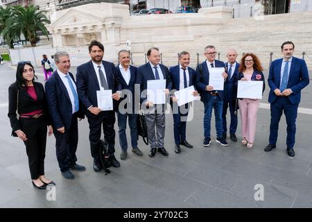 Silvia Piccinini M5S consigliere regionale Emilia-Romagna, Sergio Clemente Azione, Regione Puglia, Stefano Caliandro PD consigliere regionale Emilia-Romagna, Paolo Campo capogruppo PD consiglio regionale Apulien, Gennaro Oliviero presidente consiglio regionale Campagna, giacomo bugliani PD Regione Toscana, Piero Comandini Stockfoto