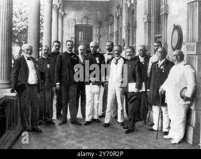 Die Annexion Hawaiis durch die Vereinigten Staaten von Amerika . Hier sehen wir General Anderson Minister der Vereinigten Staaten und Mr. Sewell mit Offizieren. 23. Juli 1898 Stockfoto