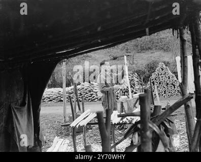 Hürdenmacher, William John Crouch, 1. Januar 1940 Stockfoto