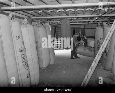 Oast House . 1. Januar 1946 Stockfoto