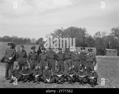 RAF 602 Geschwader, 1945. Gruppenporträt. Stockfoto