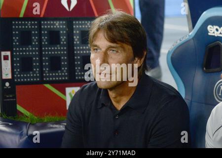 Neapel, Italien. September 2024. Trainer des SSC Napoli Antonio Conte während des Spiels Coppa Italia Freccia Rossa zwischen SSC Napoli und Palermo FC. Neapel gewinnt mit 5:0. (Kreditbild: © Agostino Gemito/Pacific Press via ZUMA Press Wire) NUR REDAKTIONELLE VERWENDUNG! Nicht für kommerzielle ZWECKE! Stockfoto