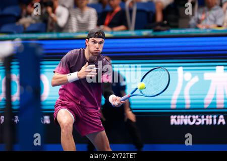 Tokio, Japan. September 2024. Jack DRAPER (GBR) trifft auf H. HURKACZ (POL) während eines Männer-Singles-Spiels der Kinoshita Group Japan Open Tennis Championships 2024 im Ariake Coloseum. Dies ist das am längsten laufende ATP Tour-Turnier in Asien, das erstmals 1972 ausgetragen wurde. (Kreditbild: © Rodrigo Reyes Marin/ZUMA Press Wire) NUR REDAKTIONELLE VERWENDUNG! Nicht für kommerzielle ZWECKE! Stockfoto