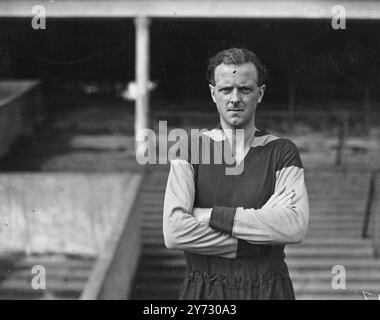 Ein neues Bild von K.. Wright in West Ham united's Team 1946-47, 31. August 1946 Stockfoto