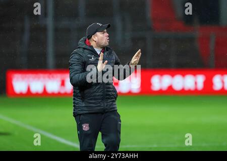 Unterhaching, Deutschland. September 2024. Marc Unterberger (SpVgg Unterhaching, Chef-Trainer), SpVgg Unterhaching vs. SV Sandhausen, Fussball, 3. Liga, 8. Spieltag, Saison 24/25, 27.09.2024, DFL-VORSCHRIFTEN VERBIETEN DIE VERWENDUNG VON FOTOS ALS BILDSEQUENZEN, Foto: Eibner-Pressefoto/Jenni Maul Credit: dpa/Alamy Live News Stockfoto