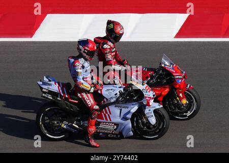 Lombok, Indonesien. September 2024. Freies Training vor dem Pertamina Grand Prix von Indonesien der MotoGP auf dem Mandalika Circuit. September 2024 im Bild: Francesco Bagnaia und Marc Marquez Entrenamientos libres previos al Gran Premio Pertamina de MotoGP deIndonesia en el circuito de Mandalika, 27 de septiembre de 2024 POOL/MotoGP.com/Cordon Pressebilder sind nur für redaktionelle Zwecke bestimmt. Obligatorischer Vermerk: © MotoGP.com Credit: CORDON PRESS/Alamy Live News Stockfoto