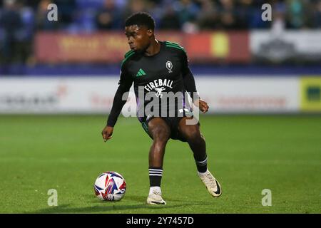 Birkenhead, Großbritannien. September 2024. Kelly N'Mai aus Salford City in Aktion. EFL Skybet Football League Two Match, Tranmere Rovers gegen Salford City, Prenton Park, Birkenhead, Wirral am Freitag, den 27. September 2024. Dieses Bild darf nur für redaktionelle Zwecke verwendet werden. Nur redaktionelle Verwendung, .PIC von Chris Stading/ Credit: Andrew Orchard Sportfotografie/Alamy Live News Stockfoto