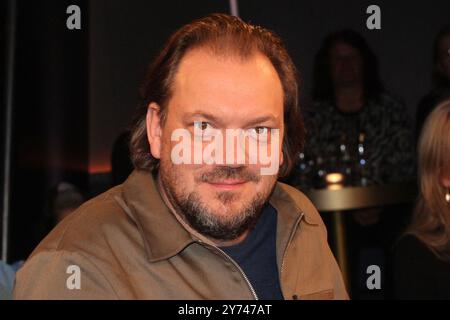 Charly Huebner zu Gast bei der NDR Talk Show am 27.09.2024 in Hamburg Stockfoto