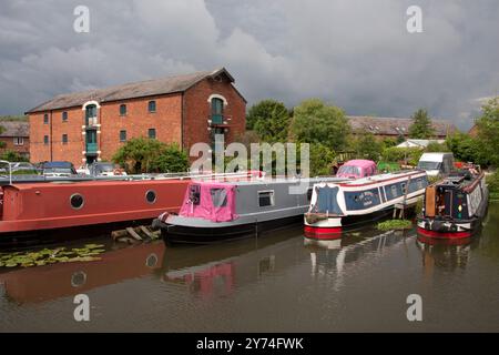 Der Trent & Mersey Kanal in Shardlow, Nottinghamshire, England Stockfoto