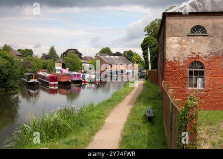 Der Trent & Mersey Kanal in Shardlow, Nottinghamshire, England Stockfoto