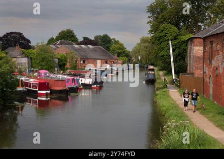 Der Trent & Mersey Kanal in Shardlow, Nottinghamshire, England Stockfoto