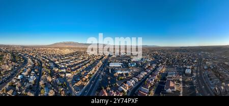 Blick aus der Vogelperspektive auf Albuquerque, die größte Stadt in New Mexico. Stockfoto