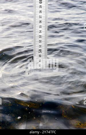 Wasserspiegelanstieg, konzeptionelles Bild. Stockfoto