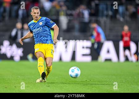 Ulm, Deutschland. September 2024. Fußball: Bundesliga 2, SSV Ulm 1846 - Eintracht Braunschweig, Spieltag 7, Donaustadion. Braunschweigs Sven Köhler in Aktion. Vermerk: Harry langer/dpa/Alamy Live News Stockfoto