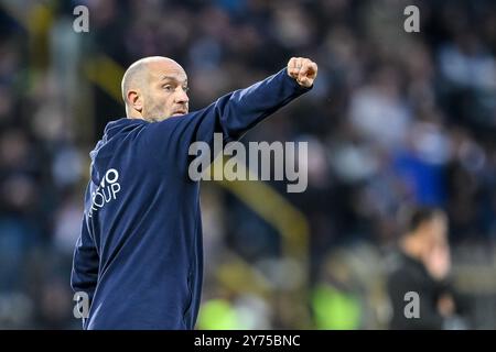 Ulm, Deutschland. September 2024. Fußball: Bundesliga 2, SSV Ulm 1846 - Eintracht Braunschweig, Spieltag 7, Donaustadion. Braunschweiger Trainer Daniel Scherning gestikuliert. Vermerk: Harry langer/dpa/Alamy Live News Stockfoto