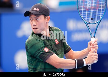 Tokio, Japan. September 2024. Kei NISHIKORI (JPN) im Kampf gegen Jordan THOMPSON (aus) während der Kinoshita Group Japan Open Tennis Championships 2024 im Ariake Koloseum. Dies ist das am längsten laufende ATP Tour-Turnier in Asien, das erstmals 1972 ausgetragen wurde. Die Turniere finden vom 23. September bis zum 1. Oktober statt. (Kreditbild: © Rodrigo Reyes Marin/ZUMA Press Wire) NUR REDAKTIONELLE VERWENDUNG! Nicht für kommerzielle ZWECKE! Stockfoto