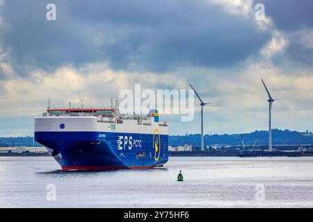 Fahrzeugträger LakeHerman fährt nach dem Verlassen der Royal Portbury Docks auf See Stockfoto