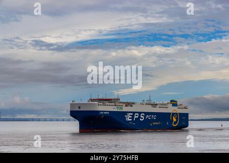 Fahrzeugträger LakeHerman fährt nach dem Verlassen der Royal Portbury Docks auf See Stockfoto