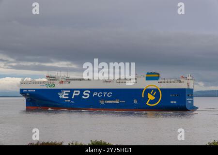 Fahrzeugträger LakeHerman fährt nach dem Verlassen der Royal Portbury Docks auf See Stockfoto