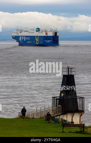 Fahrzeugträger LakeHerman fährt nach dem Verlassen der Royal Portbury Docks auf See Stockfoto