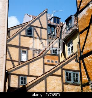 Stufige Fachwerkhäuser in der Altstadt von Kopenhagen (København), Dänemark um 1985. Stockfoto