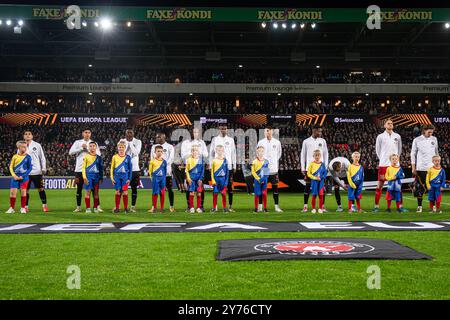 Herning, Dänemark. September 2024. Die Spieler des FC Midtjylland treten für das Spiel der UEFA Europa League zwischen dem FC Midtjylland und TSG Hoffenheim in der MCH Arena in Herning an. Stockfoto