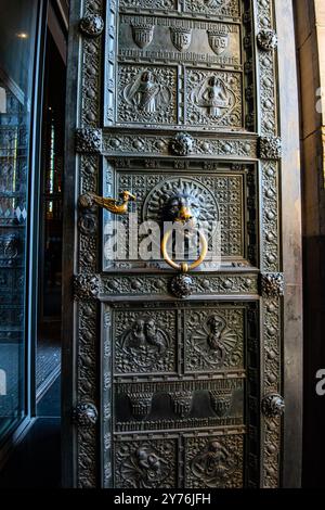 Köln, Deutschland - 26. september 2018: Haupteingang des Kölner Doms. Stockfoto