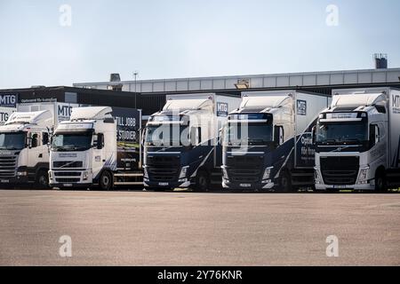 Göteborg, Schweden - 02. März 2023: Lkw-Reihe in einer Schule Stockfoto