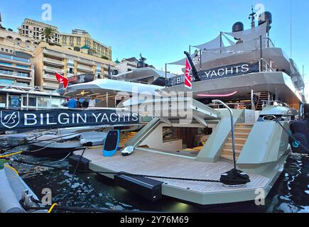 Monte Carlo, Monaco - 28. September 2024: Monaco Yacht Show Atmosphäre. MYS, Yachting, Bateau, Boote, Yachten, Boote, Yachten, Mandoga Media Germany Monaco Yacht Show 2024 *** Monte Carlo, Monaco 28. September 2024 Monaco Yacht Show Atmosphere MYS, Yachting, Bateau, Boote, Yachten, Boote, Yachten, Mandoga Media Germany Monaco Yacht Show 2024 Stockfoto