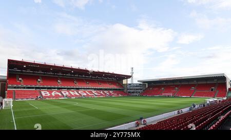 Oakwell, Barnsley am Samstag, den 28. September 2024. Eine allgemeine Ansicht des Bodens während des Spiels der Sky Bet League 1 zwischen Barnsley und Stockport County in Oakwell, Barnsley am Samstag, den 28. September 2024. (Foto: Stuart Leggett | MI News) Credit: MI News & Sport /Alamy Live News Stockfoto