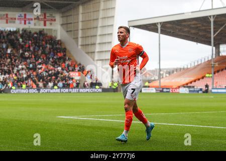 Lee Evans von Blackpool während des Sky Bet League 1 Spiels Blackpool gegen Burton Albion in der Bloomfield Road, Blackpool, Vereinigtes Königreich. September 2024. (Foto: Gareth Evans/News Images) in Blackpool, Großbritannien am 28.9.2024. (Foto: Gareth Evans/News Images/SIPA USA) Credit: SIPA USA/Alamy Live News Stockfoto