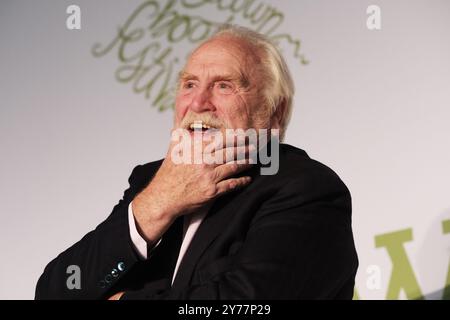 Wigtown, Dumfries and Galloway, Schottland – Samstag, 28. September 2024 – James Cosmo Schauspieler auf der Bühne spricht über sein Leben und seine Schauspielkarriere – das Wigtown Book Festival findet bis Sonntag, 6. Oktober 2024 statt – Foto Steven May / Alamy Live News Stockfoto