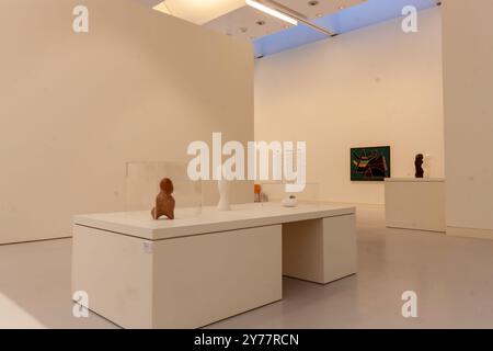 STRASSBURG, FRANKREICH - 21. SEPTEMBER 2024: Ausstellungen im Museum für Moderne und Zeitgenössische Kunst in Straßburg Stockfoto