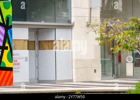 Miami Beach, FL, USA - 25. September 2024: Geschäfte schließen in Miami Beach Florida Stockfoto