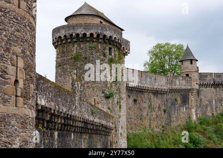 Der Coigny-Turm der mittelalterlichen Burg Fougeres (Fougeres, Ille-et-Vilaine, Bretagne, Frankreich) Stockfoto