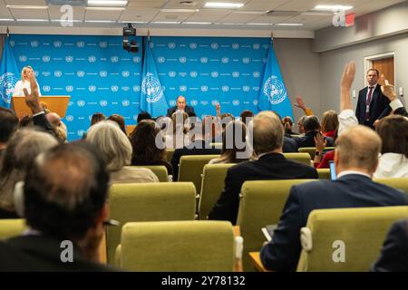 New York, USA. September 2024. Sergej Lawrow, Minister für auswärtige Angelegenheiten der Russischen Föderation, spricht am 28. September 2024 im UN-Hauptquartier in New York. (Foto: Lev Radin/SIPA USA) Credit: SIPA USA/Alamy Live News Stockfoto