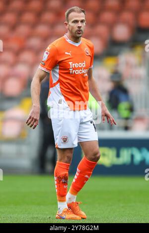 Jordan Rhodes of Blackpool während des Sky Bet League 1 Spiels Blackpool gegen Burton Albion in Bloomfield Road, Blackpool, Großbritannien, 28. September 2024 (Foto: Gareth Evans/News Images) Stockfoto