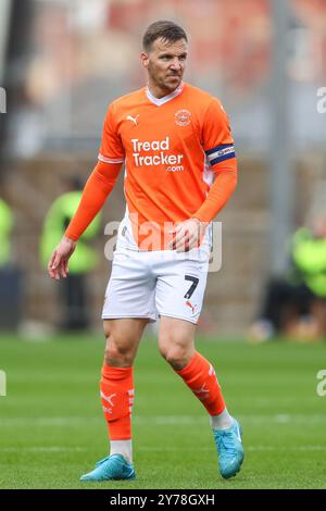 Lee Evans von Blackpool während des Sky Bet League 1 Spiels Blackpool gegen Burton Albion in der Bloomfield Road, Blackpool, Vereinigtes Königreich. September 2024. (Foto: Gareth Evans/News Images) in Blackpool, Großbritannien am 28.9.2024. (Foto: Gareth Evans/News Images/SIPA USA) Credit: SIPA USA/Alamy Live News Stockfoto