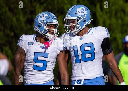 28. September 2024: North Carolina Tar Heels Wide Receiver J.J. Jones (5) und Tight End Bryson Nesbit (18) feiern einen Touchdown während der ersten Halbzeit gegen die Duke Blue Devils im ACC Football Matchup im Wallace Wade Stadium in Durham, NC. (Scott Kinser/CSM) Stockfoto