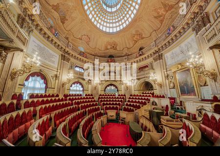 Das Haus des 'Parlamento Subalpino' ist für Besucher während der Gedenktage der Republik geöffnet. Es ist das älteste in Europa, das seit 1848 intakt ist Stockfoto