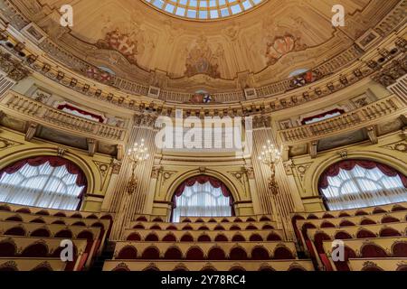 Das Haus des 'Parlamento Subalpino' ist für Besucher während der Gedenktage der Republik geöffnet. Es ist das älteste in Europa, das seit 1848 intakt ist Stockfoto