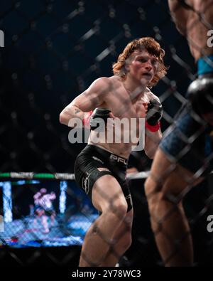 Glasgow, Schottland. September 2024. PFL MMA Europe Playoffs, Glasgow, Schottland. Glasgow, Schottland. September. Lewis McGrillen V-Dekan Garnett MMA kämpfte für PFL Europe in der OVO Hydro Arena in Glasgow, Schottland. Quelle: Sashshots/Alamy Live News Stockfoto