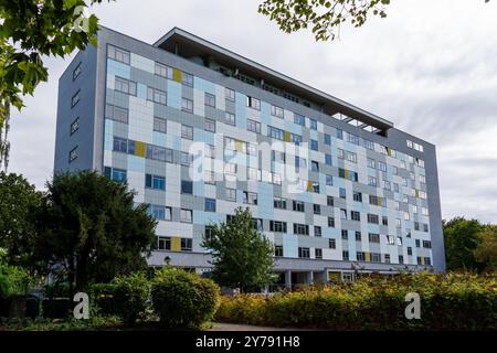 Berlin 2024: Die Modellsiedlung Hansaviertel wurde 1957 im Rahmen von Interbau errichtet. Viele renommierte Architekten der Nachkriegsmoderne waren beteiligt Stockfoto