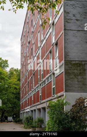 Berlin 2024: Die Modellsiedlung Hansaviertel wurde 1957 im Rahmen von Interbau errichtet. Viele renommierte Architekten der Nachkriegsmoderne waren beteiligt Stockfoto