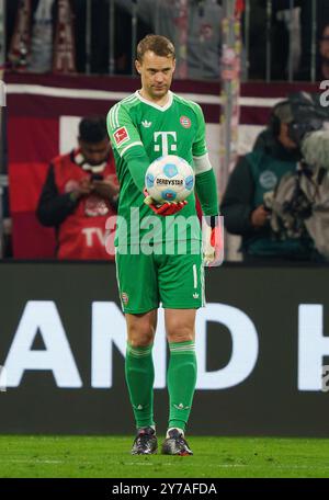 Manuel NEUER, Torhüter FCB 1 im Spiel FC BAYERN MÜNCHEN - BAYER 04 LEVERKUSEN 1-1 am 28. September 2024 in München. Saison 2024/2025, 1.Bundesliga, FCB, München, Spieltag 5, 5.Spieltag Fotograf: Peter Schatz - DFL-VORSCHRIFTEN VERBIETEN JEDE VERWENDUNG VON FOTOGRAFIEN als BILDSEQUENZEN und/oder QUASI-VIDEO - Stockfoto