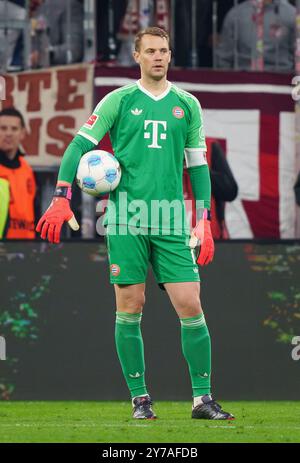 Manuel NEUER, Torhüter FCB 1 im Spiel FC BAYERN MÜNCHEN - BAYER 04 LEVERKUSEN 1-1 am 28. September 2024 in München. Saison 2024/2025, 1.Bundesliga, FCB, München, Spieltag 5, 5.Spieltag Fotograf: Peter Schatz - DFL-VORSCHRIFTEN VERBIETEN JEDE VERWENDUNG VON FOTOGRAFIEN als BILDSEQUENZEN und/oder QUASI-VIDEO - Stockfoto