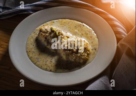 Indian Sweet Rasgulla auch bekannt als Rosogolla, Roshogolla, Rasagola, RasGulla, Anguri Rasgulla oder Angoori Rasgulla ist ein sirupartig Dessert beliebt in Indien Stockfoto