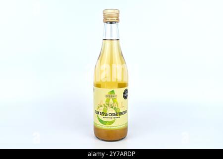 Aspall Organic Raw Apple Cyder Essig – Wales, Großbritannien – 21. September 2024 Stockfoto